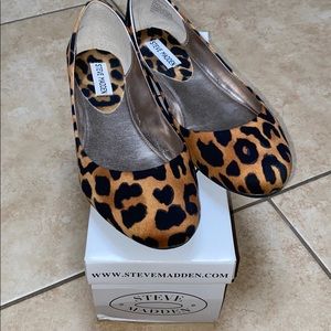 Steve madden cheetah flats